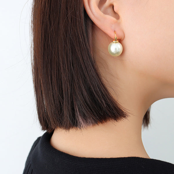 pearl drop earring